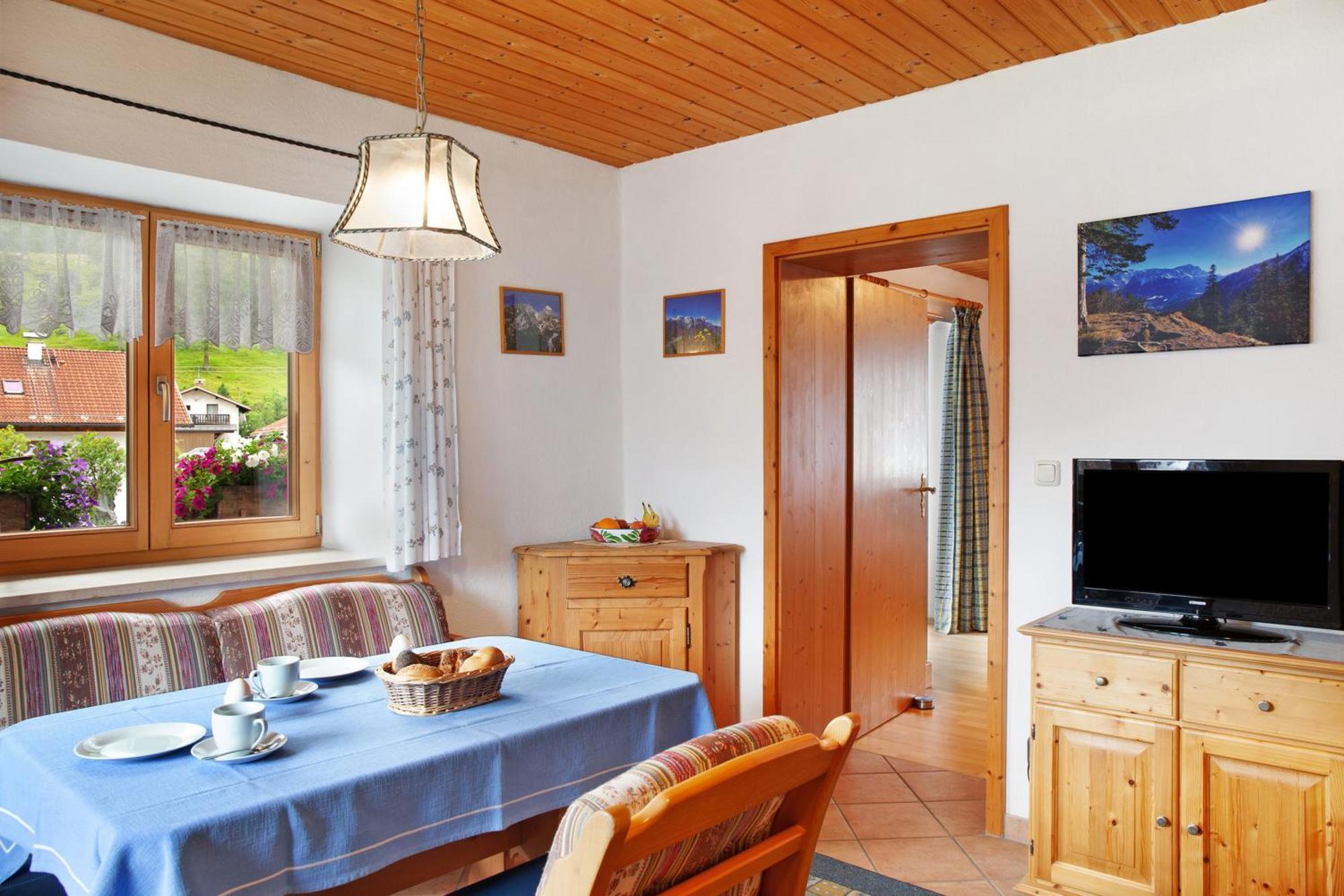 Ferienwohnung Alpspitze Грайнау Екстериор снимка